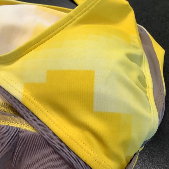 Under Armour Yellow Pixel Ombré Athlettic Tankini Swimsuit Top Halter Tie Dye - Picture 9 of 14